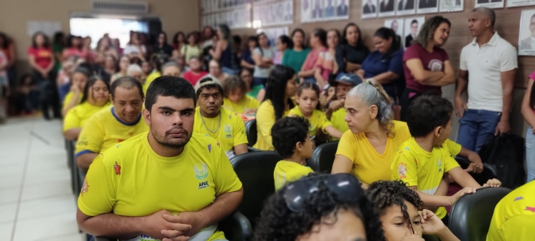 Vereadores de Confresa Aprovam indica&ccedil;&atilde;o do Projeto de Lei que Beneficia APAE com Repasse Mensal de R$6.000,00