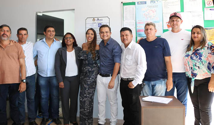 Vereadores participam de evento de inaugura&ccedil;&atilde;o do Procon Confresa